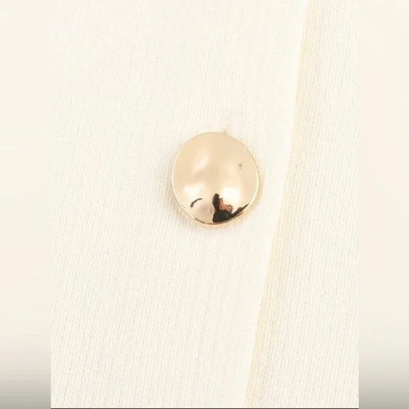 NWT Boutique Rosie Cream Sleeveless Button-Up Vest | A-Line Round Neck Top - Picture 7 of 9